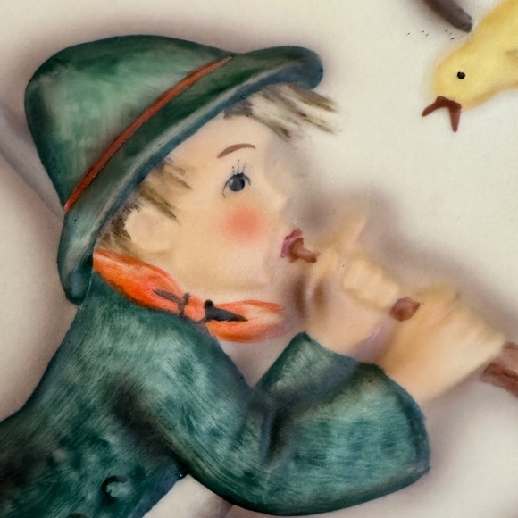 1979 Annual Hummel Plate MJ Hummel Boy Playing Horn Yellow Bird Includes Box - Picture 3 of 15